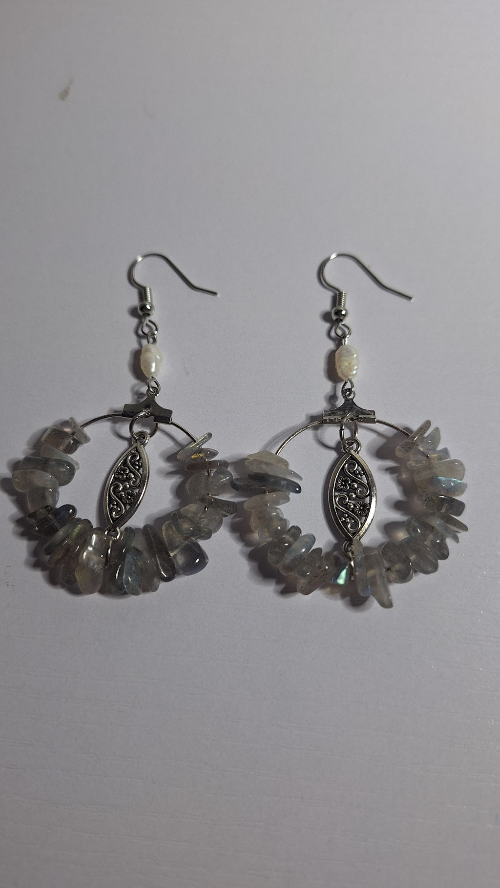 Boucles d'oreilles Labradorite Chips et Perles d'Eau Douce — Argent sterling