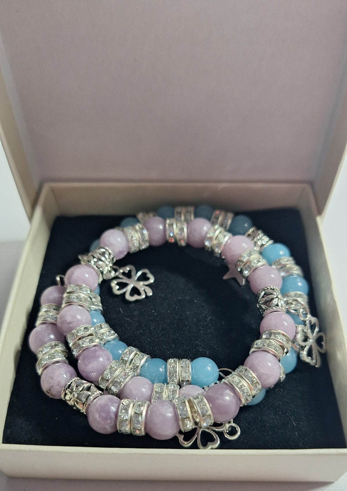 Bracelet câble mémoire 2 rangs en quartz bleu, lépidolite et cristal