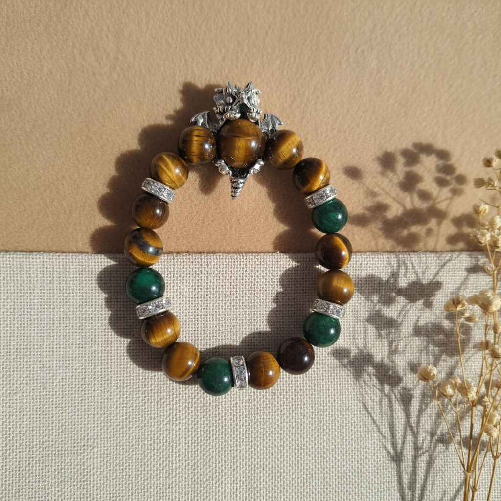 Bracelet dragon en œil de tigre avec breloque argentée