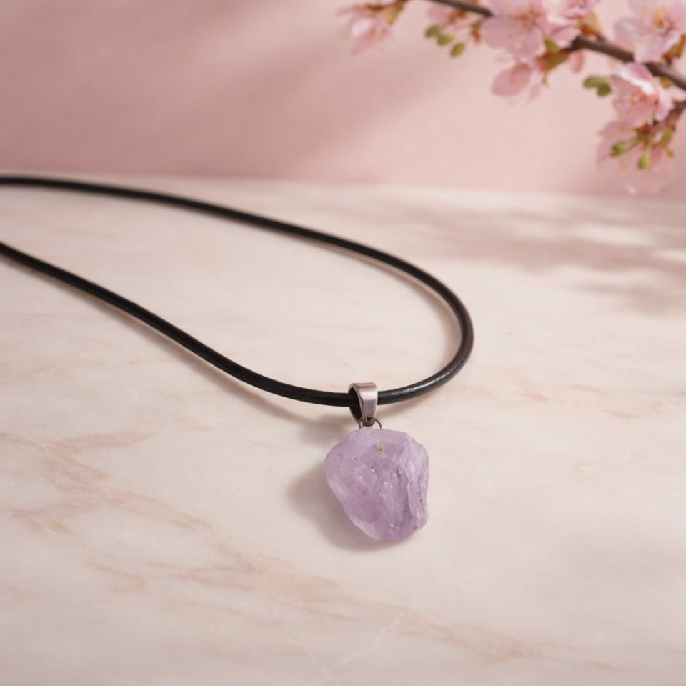 Collier Améthyste Brute — Pendentif Cristal Naturel, Cordon Cire & Chaîne Argentée