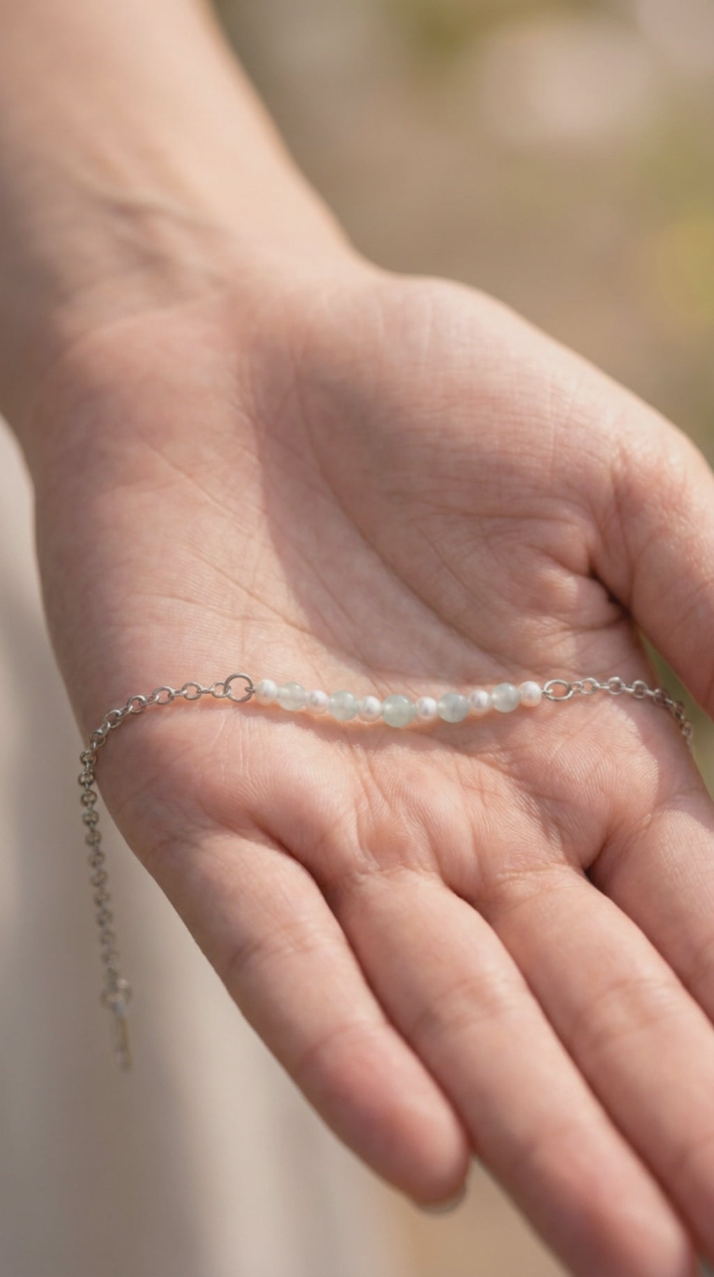 Bracelet Calcédoine Bleue & Nacre — Perles 4mm, Chaîne Acier inoxydable